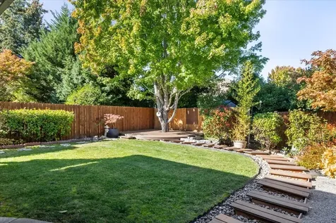748 Eastridge Drive Medford OR 97504