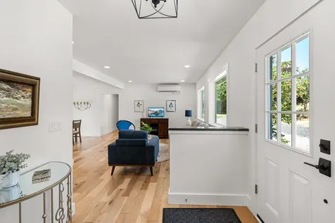 135 Maywood Way Ashland OR 97520