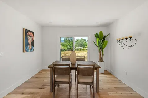 135 Maywood Way Ashland OR 97520