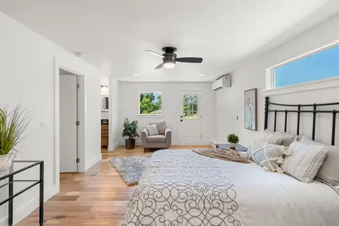 135 Maywood Way Ashland OR 97520