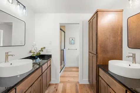 135 Maywood Way Ashland OR 97520