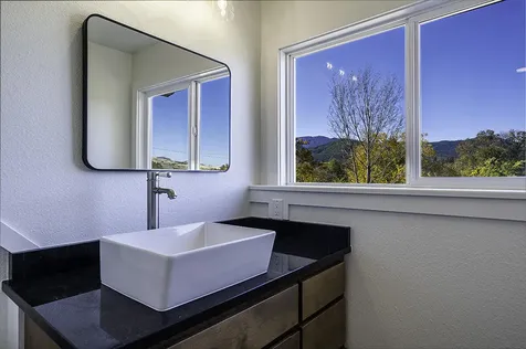 135 Maywood Way Ashland OR 97520