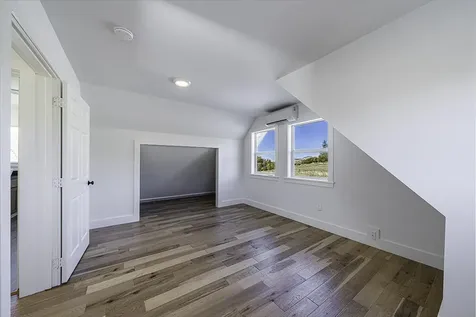 135 Maywood Way Ashland OR 97520