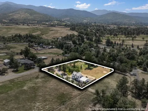 135 Maywood Way Ashland OR 97520