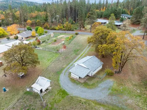1696 Lonnon Road Grants Pass OR 97527