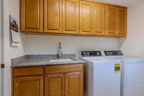 285 Briarwood Lane Medford OR 97504