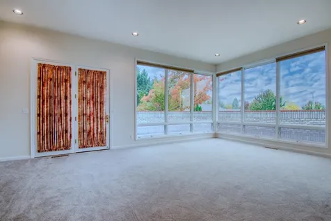 285 Briarwood Lane Medford OR 97504