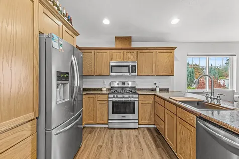 100 Rhonda Lane Phoenix OR 97535