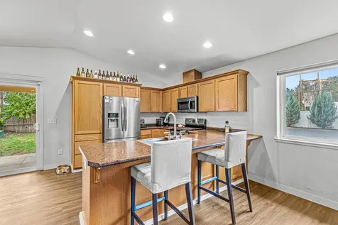 100 Rhonda Lane Phoenix OR 97535