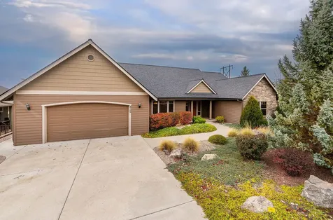 3705 SW Cascade Vista Drive Redmond OR 97756