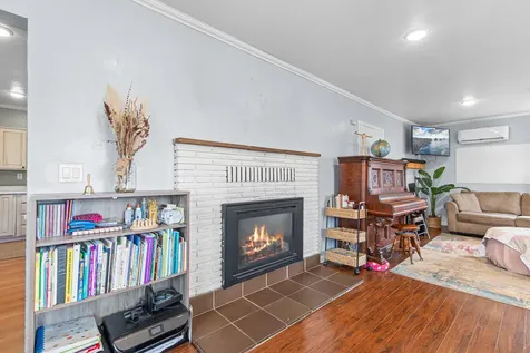 722 Laurel Street Central Point OR 97502