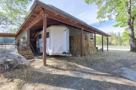 1400 E Fork Road Williams OR 97544