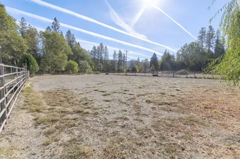 1400 E Fork Road Williams OR 97544