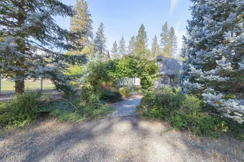 1400 E Fork Road Williams OR 97544