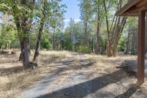 1400 E Fork Road Williams OR 97544