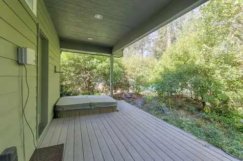 1400 E Fork Road Williams OR 97544