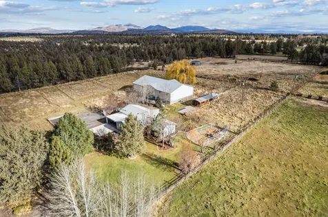 1925 NW 53rd Street Redmond OR 97756