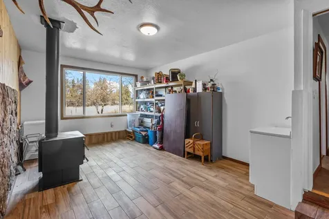 1925 NW 53rd Street Redmond OR 97756