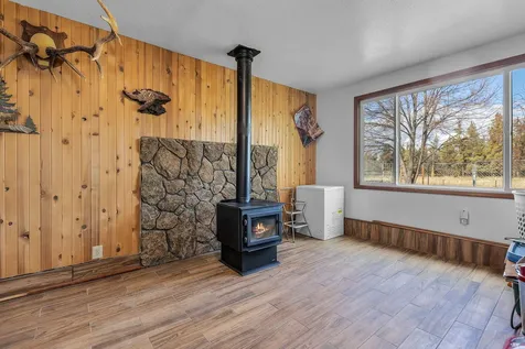 1925 NW 53rd Street Redmond OR 97756
