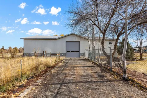 1925 NW 53rd Street Redmond OR 97756