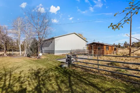 1925 NW 53rd Street Redmond OR 97756