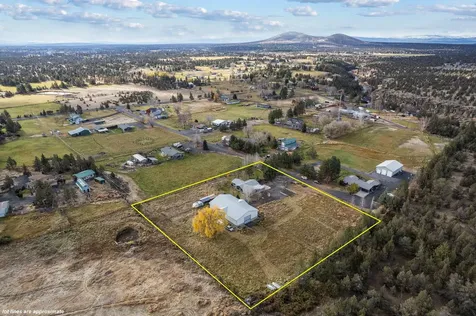 1925 NW 53rd Street Redmond OR 97756