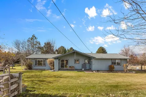 1925 NW 53rd Street Redmond OR 97756