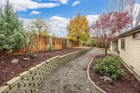 2244 Spring Street Medford OR 97504