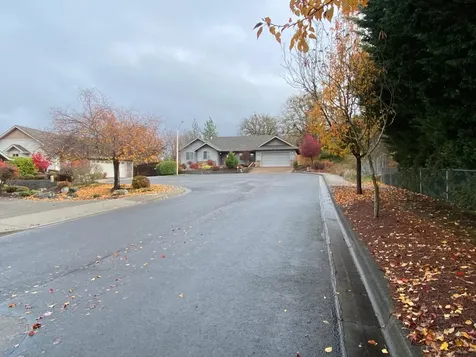 1356 SE Joel Drive Grants Pass OR 97527