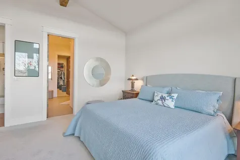 19300 Eaton Lane Bend OR 97702