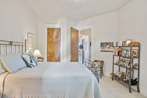 19300 Eaton Lane Bend OR 97702