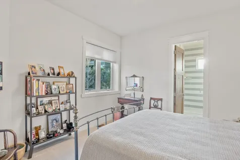 19300 Eaton Lane Bend OR 97702