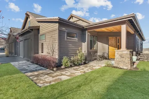 19300 Eaton Lane Bend OR 97702