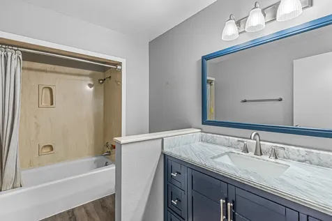 1013 Mira Mar Avenue Medford OR 97504