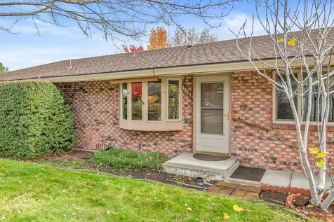 1013 Mira Mar Avenue Medford OR 97504