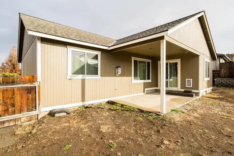 754 NE Quince Place Redmond OR 97756