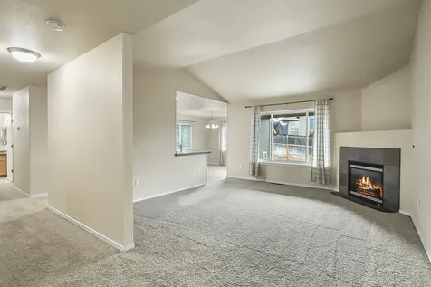 754 NE Quince Place Redmond OR 97756