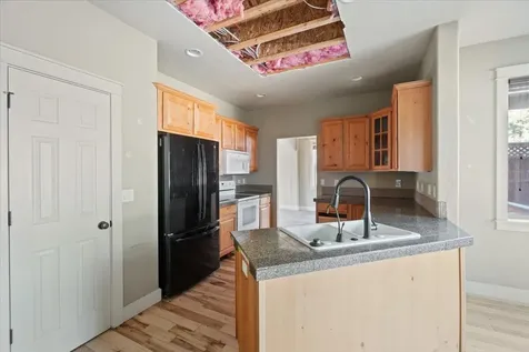 16870 Downey Road Bend OR 97707