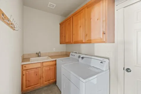 16870 Downey Road Bend OR 97707