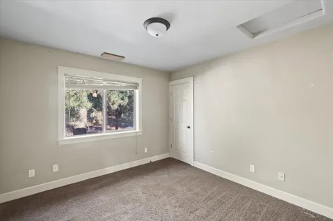 16870 Downey Road Bend OR 97707
