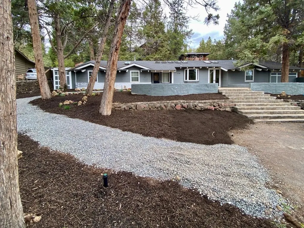 1314 NW Quincy Avenue Bend OR 97703