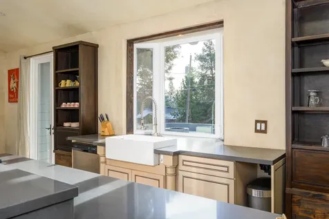 1314 NW Quincy Avenue Bend OR 97703