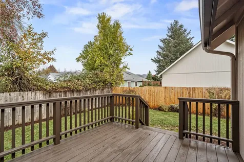 124 SW Verstappen Lane Grants Pass OR 97526