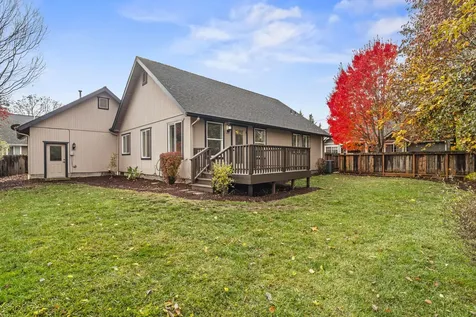 124 SW Verstappen Lane Grants Pass OR 97526