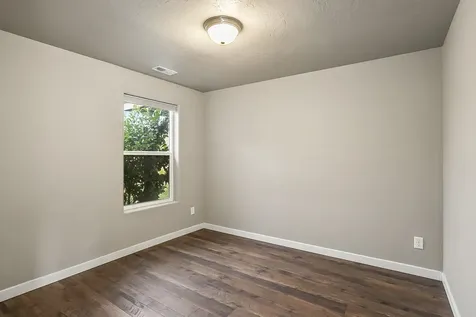 732 NE Redwood Avenue Redmond OR 97756