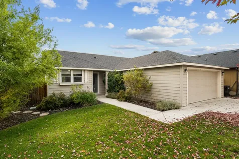 732 NE Redwood Avenue Redmond OR 97756