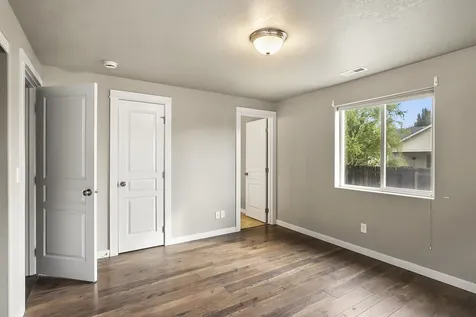 732 NE Redwood Avenue Redmond OR 97756