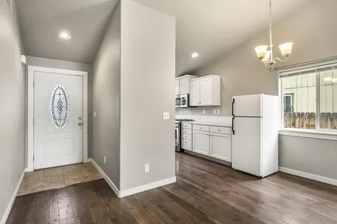 732 NE Redwood Avenue Redmond OR 97756