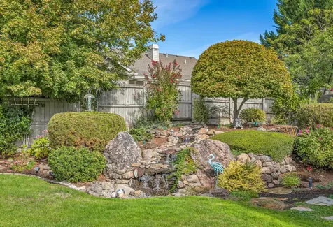 3763 Calle Vista Drive Medford OR 97504