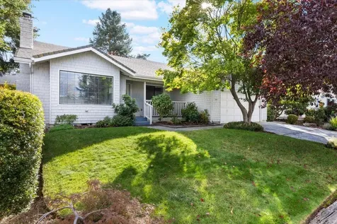 2432 Senate Way Medford OR 97504